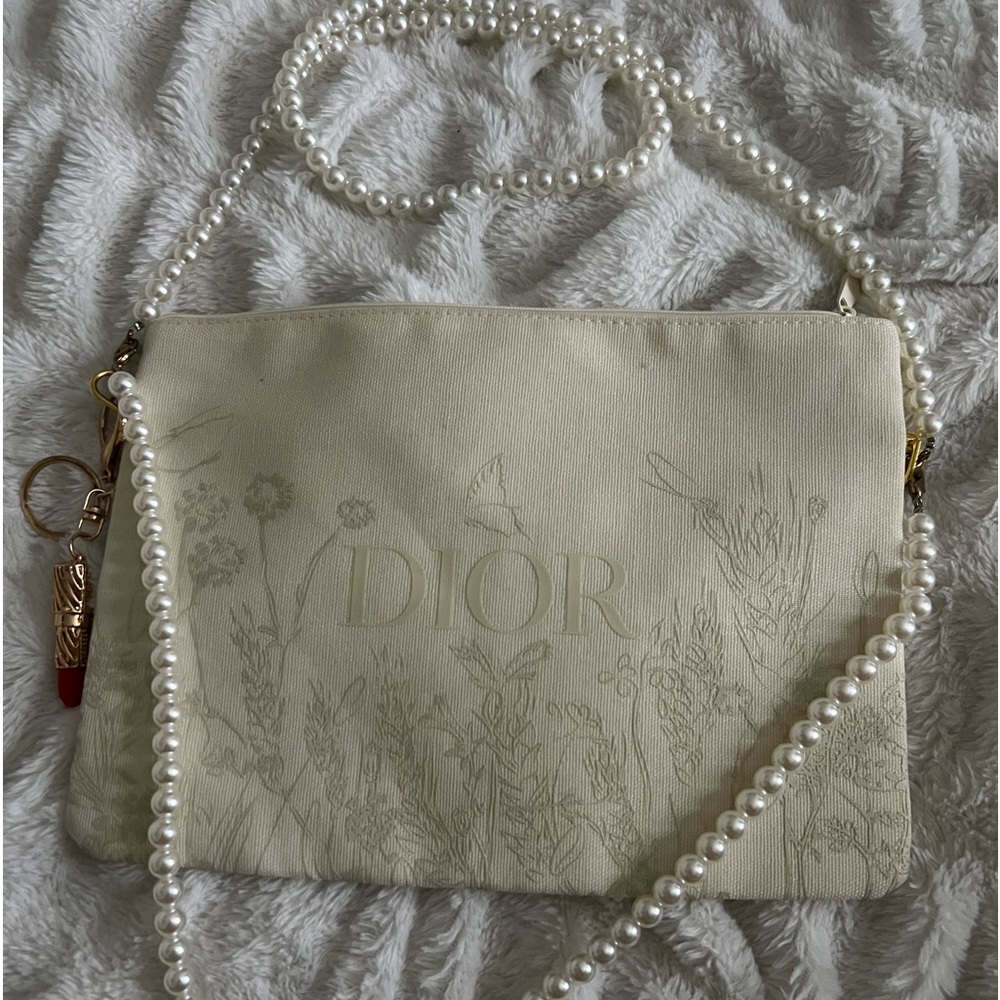 Door cross body bag